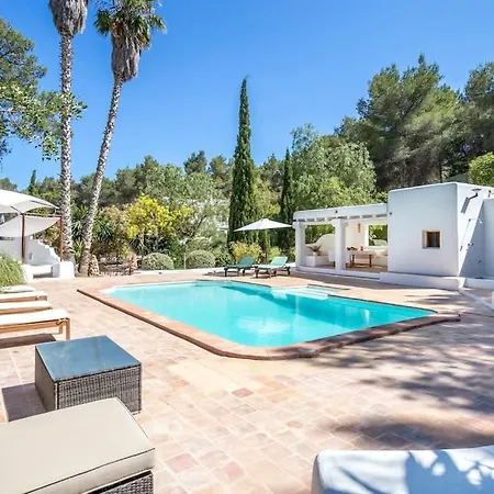 Semesterbostad Casa Rosada - Gorgeous Family Finca Near Santa Gertrudis *