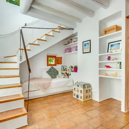Semesterbostad Casa Rosada - Gorgeous Family Finca Near Santa Gertrudis *