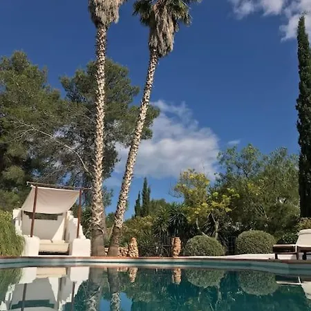 Casa Rosada - Gorgeous Family Finca Near Santa Gertrudis *
