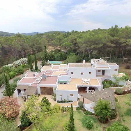 Casa Rosada - Gorgeous Family Finca Near Santa Gertrudis Vakantiehuis *