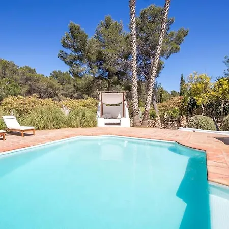 Casa Rosada - Gorgeous Family Finca Near Santa Gertrudis Vakantiehuis *