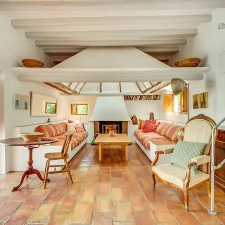 Casa Rosada - Gorgeous Family Finca Near Santa Gertrudis Vakantiehuis *