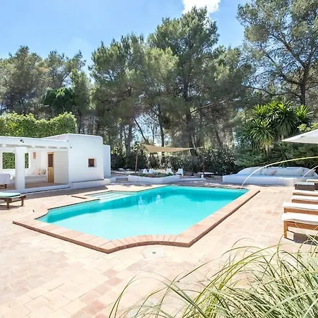 Vakantiehuis Casa Rosada - Gorgeous Family Finca Near Santa Gertrudis Santa Gertrudis (Ibiza)