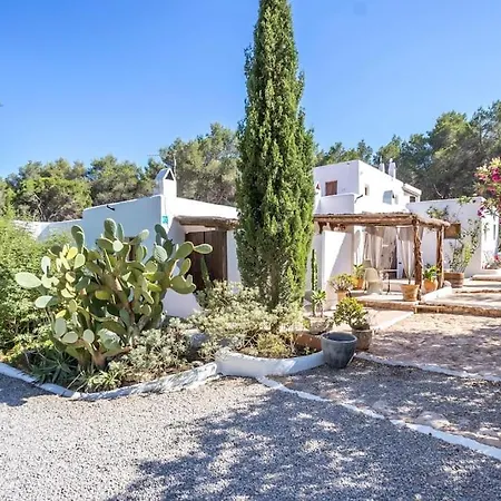 Casa Rosada - Gorgeous Family Finca Near Santa Gertrudis * Santa Gertrudis (Ibiza)